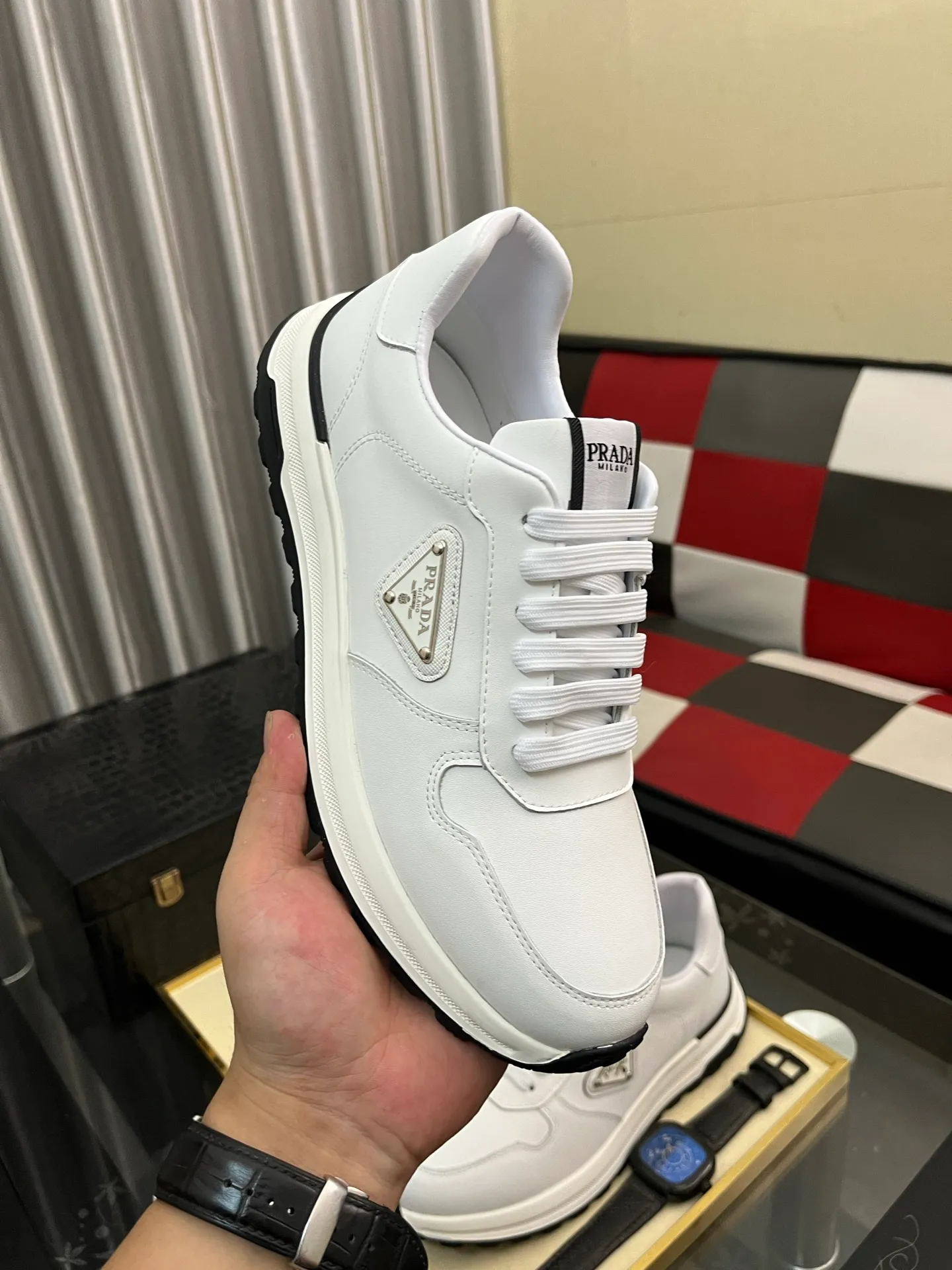 Men's shoes 💰420⌚️⌚️【PRADA】Prada casual shoes, originally developed 1:1, made of high-mercerized cowhide with imported cowhide, silk sheepskin lining, rubber outsole, comfortable and soft on the foot, size: 38-442️⃣Colors available